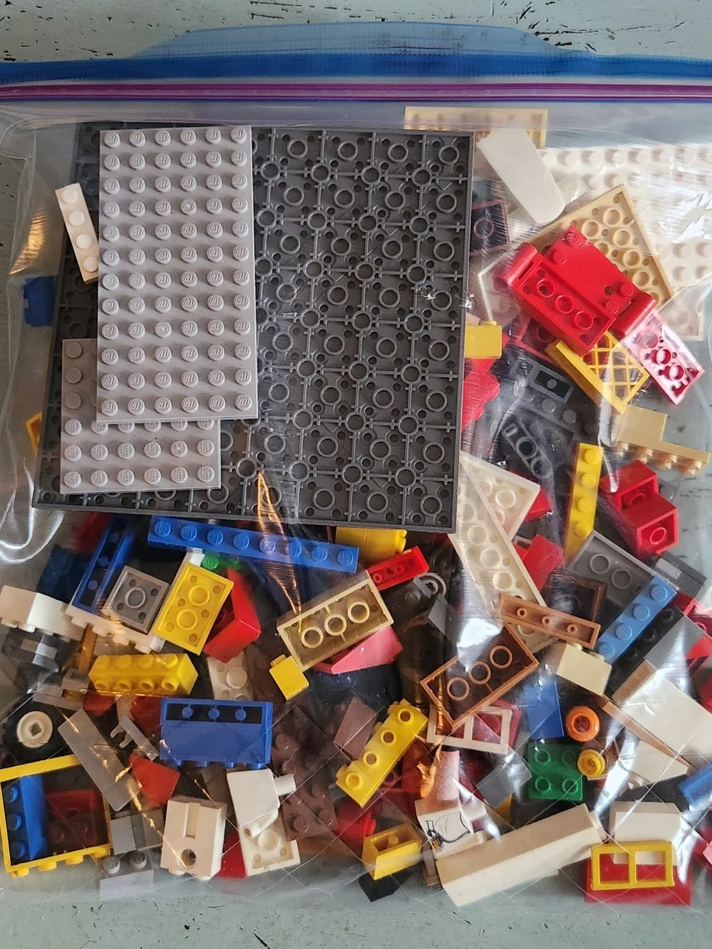 1lb Bag of Assorted Lego Bricks - Multicolor